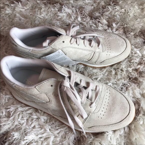 Reebok Classics Tan Snakeskin - Picture 4 of 7